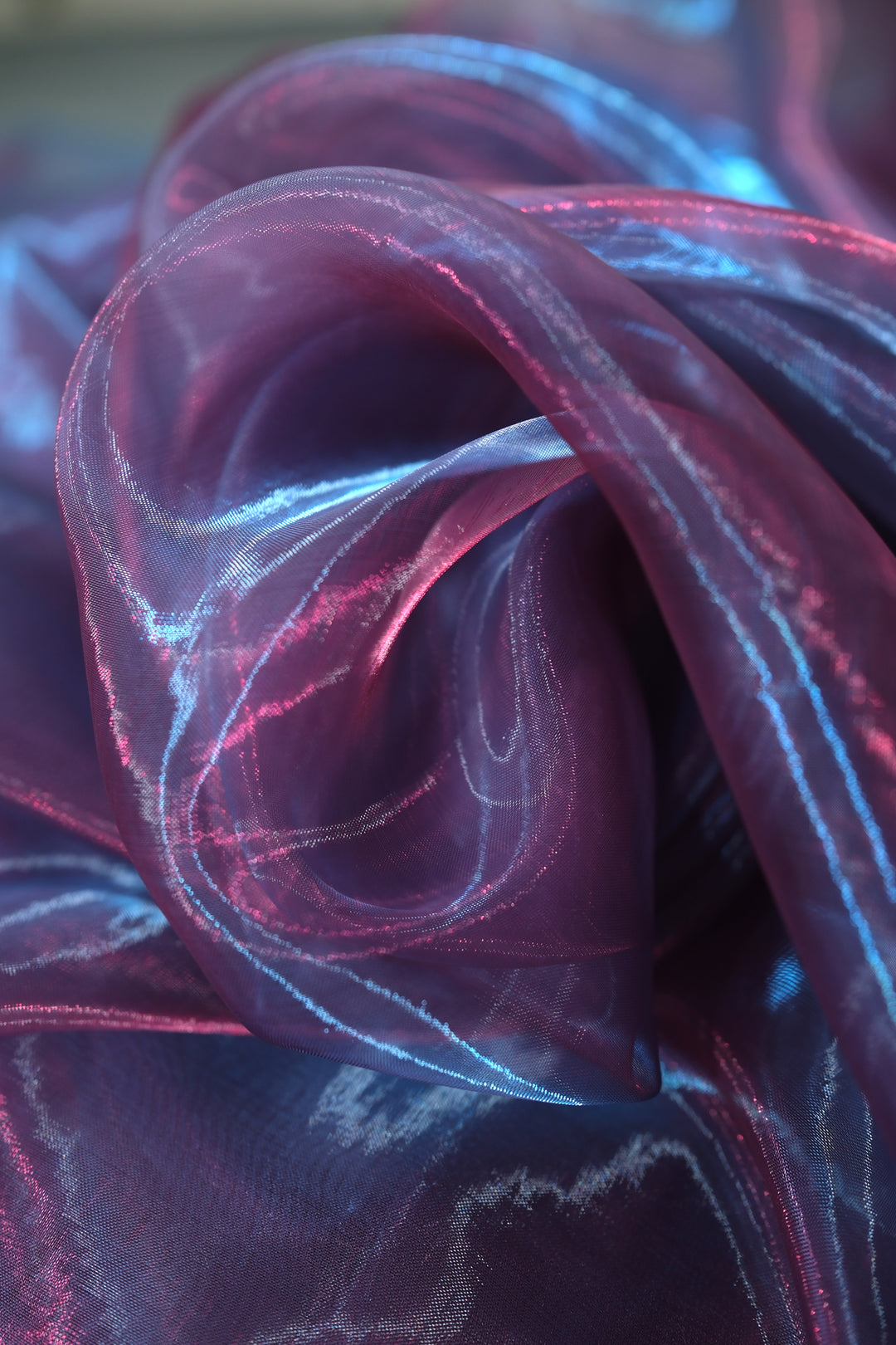 Noir Organza - Shiny Sheer Organza 8 yards