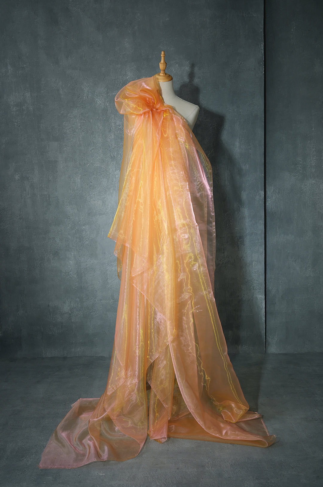 Noir Organza - Shiny Sheer Organza 8 yards